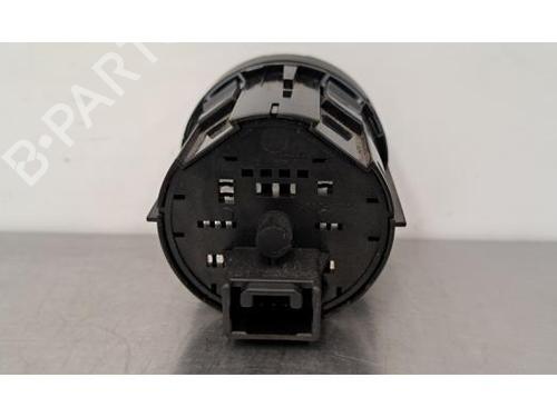 Switch TOYOTA HILUX VIII Pickup (_N1_) 2.8 TD 4WD (GUN126) | BP29389137I30 
