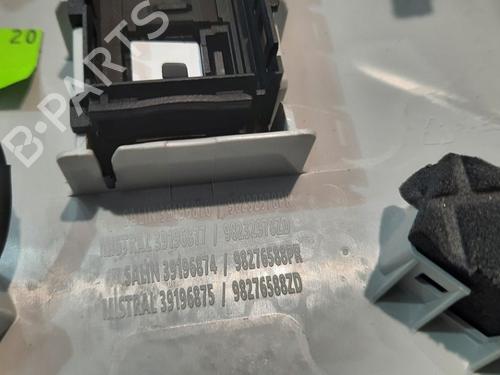 Interior roof light CITROËN C4 III (BA_, BB_, BC_) BLUEHDI 110 (BBYHSA) | BP10896852I8 