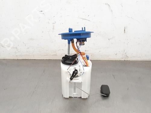 Used Fuel pump VW POLO VI (AW1, BZ1, AE1) 1.0 TSI (95 hp) 17838309