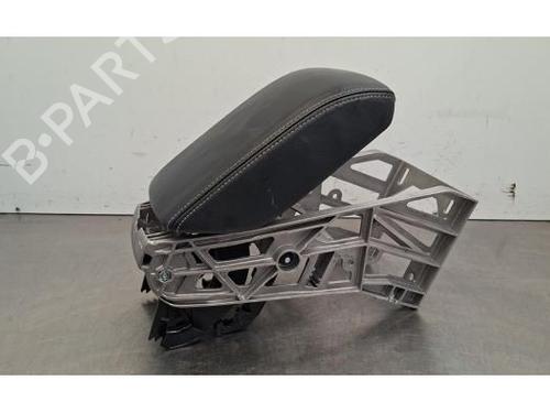Used Armrest / Center console Armrest / Center console AUDI Q3 (8UB, 8UG) 2.0 TDI (150 hp) 34433361 34433361