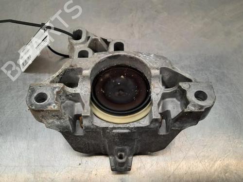 Engine mount MERCEDES-BENZ CLA Coupe (C117) CLA 200 CDI / d (117.308) | BP23606275M89 