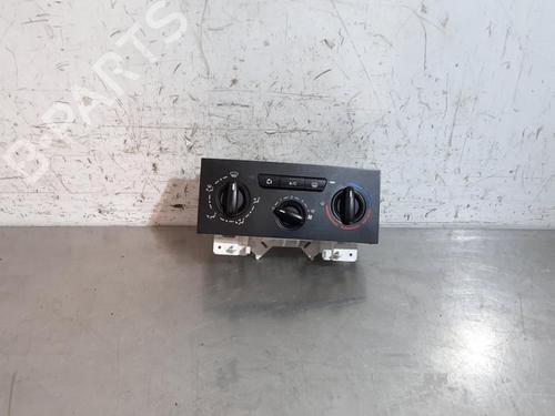 AC Styreenhet / Manøvreringsenhet PEUGEOT EXPERT Van (VF3A_, VF3U_, VF3X_) 2.0 HDi 130 (128 hp) 29015995