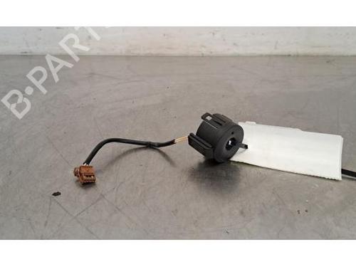 Ander PEUGEOT 308 II (LB_, LP_, LW_, LH_, L3_) 1.2 THP 130 (131 hp) 23642481