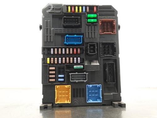 Used Fuse box OPEL CROSSLAND X / CROSSLAND (P17, P2QO) 1.5 Turbo D (75) (102 hp) 23589945