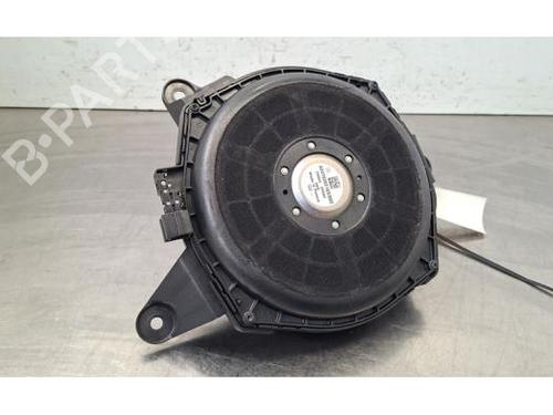 speaker-mercedes-benz-cla-c118-2019-40285492 main image