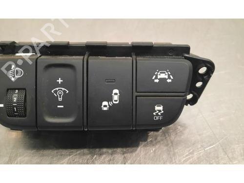 Switch HYUNDAI IONIQ (AE) Electric | BP23637173I30 