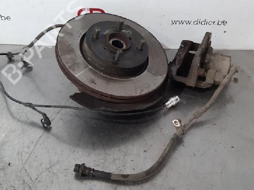 Used Left front steering knuckle TOYOTA YARIS (_P13_) 1.4 D (NLP130_, NLP130) (90 hp) 10872882