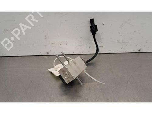 Used Electronic sensor PEUGEOT 308 III (FB_, FH_, FP_, F3_, FM_) e-308 (FMZKWZ) (156 hp) 30651159