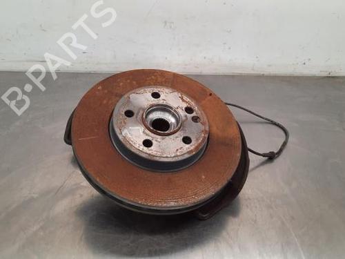 Used Left front steering knuckle MERCEDES-BENZ A-CLASS (W176) A 160 (176.041) (102 hp) 23610911