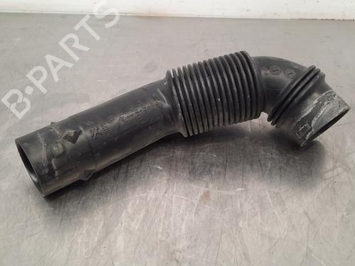 Used Pipe OPEL CROSSLAND X / CROSSLAND (P17, P2QO) 1.5 Turbo D (75) (102 hp) 15236015
