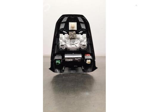 Interior roof light PEUGEOT 3008 II SUV (MC_, MR_, MJ_, M4_) 1.2 THP/ PureTech 130 (MRHNSM, MRHNSU, MRHNSJ, MRHNYW,... | BP23584573I8