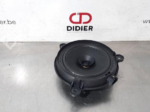 speakers-mazda-cx-5-kf-20-66960ka035-2016-10883722 main image