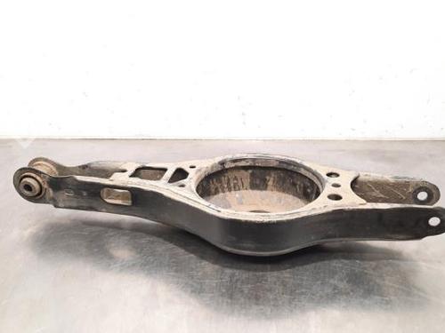 Right rear suspension arm TOYOTA COROLLA Estate (_E21_) 1.8 Hybrid (ZWE211W) | BP18237830M15 