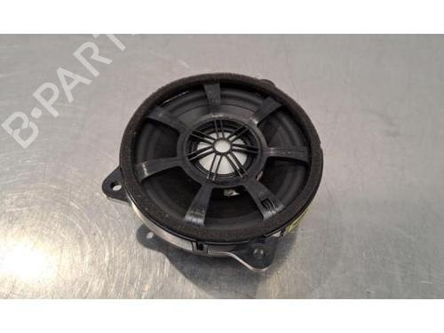 speaker-land-rover-range-rover-velar-l560-2017-33750898 main image