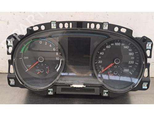 Used Instrument cluster Instrument cluster VW GOLF VII (5G1, BQ1, BE1, BE2) 1.4 GTE Hybrid (204 hp) 33131959 33131959