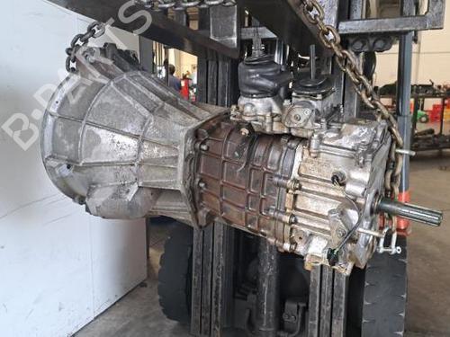 Used Gearbox LAND ROVER DEFENDER Station Wagon (L316) 2.5 Td5 4x4 (L316) (122 hp) 23622290