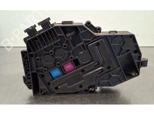 Used Fuse box Fuse box MERCEDES-BENZ CLA Shooting Brake (X118) CLA 250 e (118.686) (218 hp) 32739673 32739673