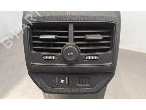 Armrest / Center console PEUGEOT 5008 II (MC_, MJ_, MR_, M4_) 1.5 BlueHDi 130 (MCYHZJ, MCYHZR, MCYHZX) | BP29468243I20 