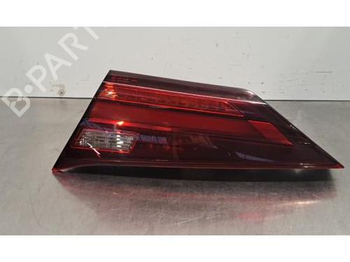 Høyre baklys BMW 1 (F40) 118 i (136 hp) 31842771