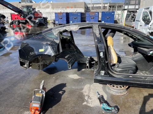 Rat TESLA MODEL 3 (5YJ3) EV | BP35315200C49  - Image 33