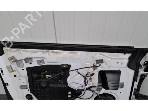 Left front door TESLA MODEL X (5YJX) 75D AWD | BP15043650C2  - Image 9