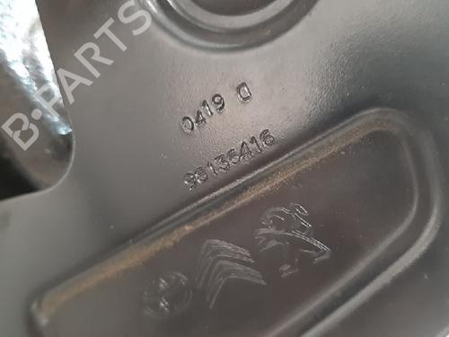 Right front steering knuckle PEUGEOT EXPERT Van (V_) 2.0 BlueHDi 120 | BP10887653M26 