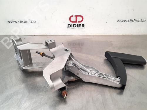 Used Hand brake PEUGEOT 308 SW II (LC_, LJ_, LR_, LX_, L4_) 1.6 HDi 92 (92 hp) 15023395
