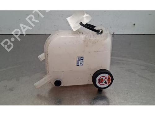 expansion-tank-toyota-c-hr-_x1_-2016-36005082 main image