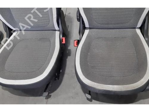 Used Seats set RENAULT TWINGO III (BCM_, BCA_) 1.0 SCe 75 (73 hp) 31154322