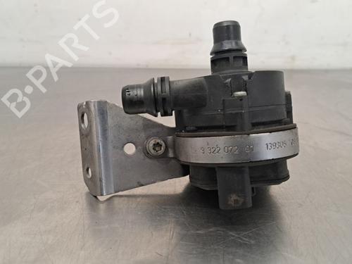 Used Auxiliary water pump BMW 4 Coupe (F32, F82) M4 Competition (450 hp) 20850431
