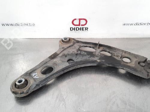 Used Right front suspension arm OPEL VIVARO B Van (X82) 1.6 CDTI (05) (125 hp) 10890234