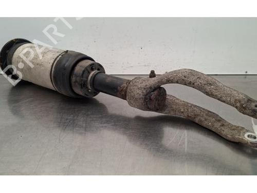Right front shock absorber LAND ROVER RANGE ROVER VELAR (L560) 3.0 D275 SDV6 4x4 | BP33753084M17 - Image 4