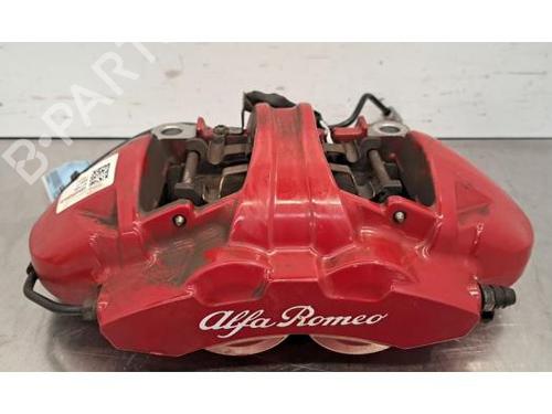 Used Right front brake caliper ALFA ROMEO STELVIO (949_) 2.2 D (949.AXD1A) (160 hp) 32820537