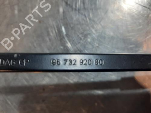 Front windshield wiper arm CITROËN C3 / C3 ORIGIN III (SX) 1.5 BlueHDi 100 (SXYHYP, SXYHTU) | BP15725791C143 