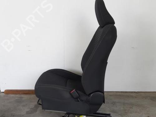 Right front seat TOYOTA YARIS (_P13_) 1.5 Hybrid (NHP130_, NHP130) | BP23642904C16 