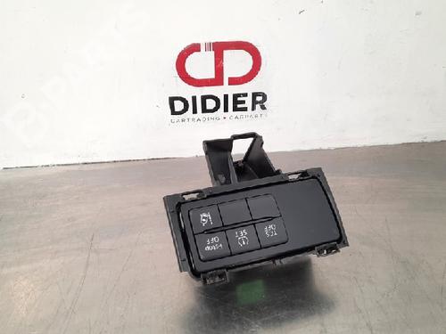 Used Switch Switch MAZDA CX-3 (DK) 1.5 SKYACTIV-D (DK2WS, DK5FW) (105 hp) 10885446 10885446