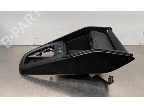 Used Middle console KIA RIO IV (YB, SC, FB) 1.0 T-GDI 100 (101 hp) 30381671