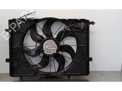 Used Radiator fan Radiator fan MERCEDES-BENZ C-CLASS (W205) C 220 BlueTEC / d (205.002, 205.004) (170 hp) 33927805 33927805
