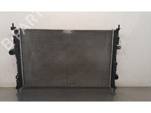 Used Water radiator Water radiator 37686253 37686253