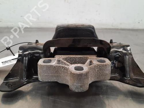 Used Engine mount SKODA SUPERB III Estate (3V5) 2.0 TDI (150 hp) 23610590