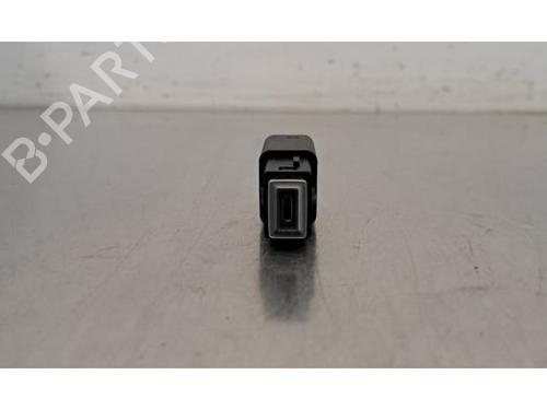 Used Electronic module PEUGEOT 208 II (UB_, UP_, UW_, UJ_) e-208 (136 hp) 29393070