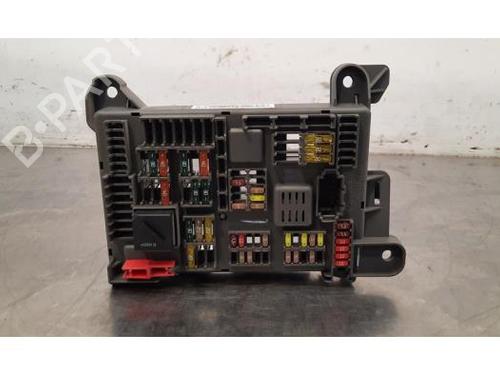 Used Fuse box BMW X5 (E70) xDrive 30 d (245 hp) 24965618
