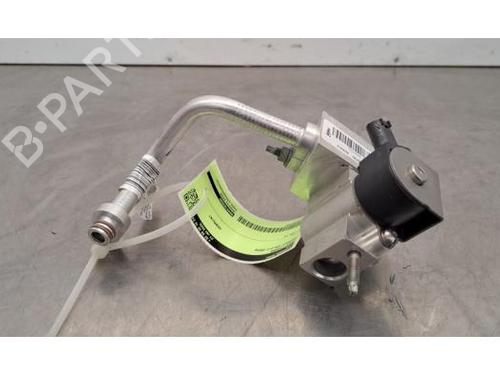 Used AC pipe PEUGEOT 308 III (FB_, FH_, FP_, F3_, FM_) e-308 (FMZKWZ) (156 hp) 30501273