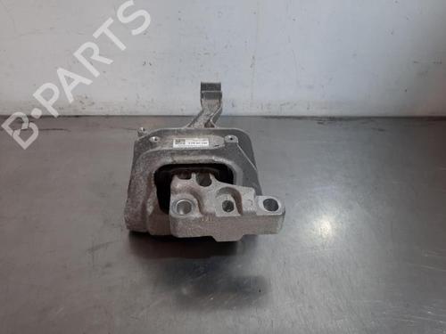 motorophng-vw-golf-viii-variant-cg5-db5-2020-36099882 main image