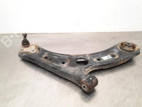 Used Right front suspension arm HYUNDAI KONA (OS, OSE, OSI) 1.0 T-GDi (120 hp) 23582973