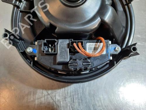 Heater blower motor SEAT LEON (5F1) 2.0 TDI | BP24832045M62 
