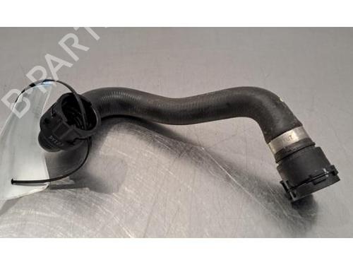 pipe-mercedes-benz-eqb-x243-2021-33307588 main image