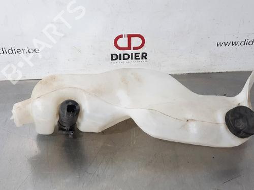 Used Windscreen washer tank DACIA DOKKER Express Box Body/MPV 1.5 dCi 75 / Blue dCi 75 (FEJW, FEAH) (75 hp) 10875459