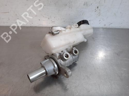 Used Brake master cylinder TOYOTA AVENSIS Estate (_T27_) 1.6 D4-D (WWT270_) (112 hp) 17564663
