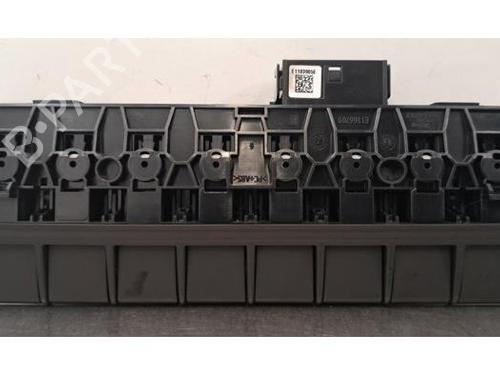 Warning switch DACIA DUSTER (HM_) 1.3 TCe 150 (HMM3) | BP30053927I22 